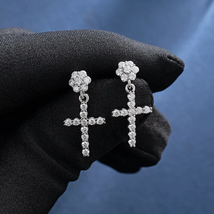 JiuZuan Wuzhou Earrings S925 Moissanite Flower Cluster Cross Stud Earrings VVS1