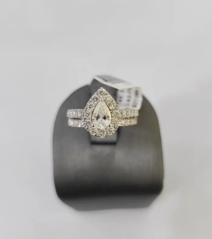 Real 14k White Gold Diamond Ladies Ring Band Set Tear drop 2CT Natural Diamond Gold and Diamond Rings Real 14k White Gold Diamond Ladies Ring Band Set Tear drop 2CT Natural Diamond Gold and Diamond Rings